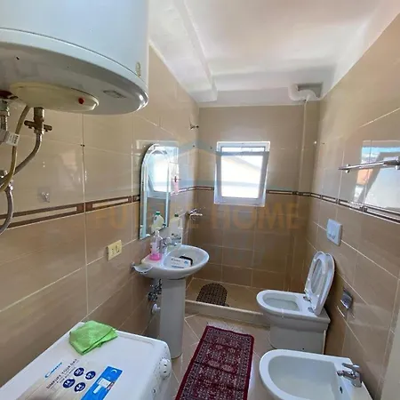 21-dhjetori Apartamento Tirana